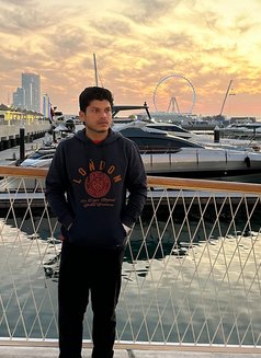 David - Acompañantes masculino in Dubai Photo 6 of 7