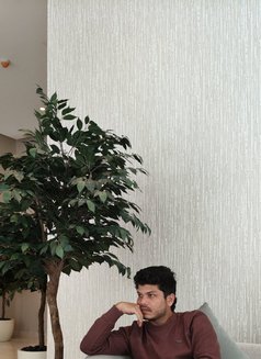 David - Acompañantes masculino in Dubai Photo 7 of 8