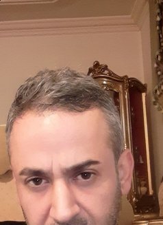 David - Male escort in Beirut Photo 1 of 3