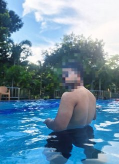 David Massague - Male escort in Bangalore Photo 2 of 6