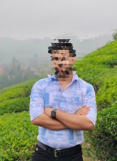 David Massague - Male escort in Bangalore Photo 3 of 6