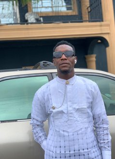 David - Intérprete masculino de adultos in Port Harcourt Photo 3 of 3