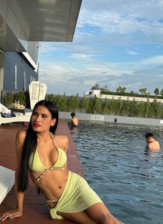 Davika - Transsexual escort in Bangkok Photo 5 of 10