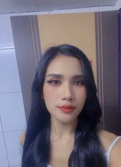 Davika - Transsexual escort in Bangkok Photo 8 of 10