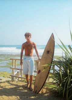 Davin Beryle - Male escort in Bali Photo 6 of 7