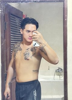 Davin - Acompañantes masculino in Bali Photo 4 of 4