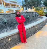 Davin - puta in Nairobi