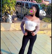 Davin - puta in Nairobi