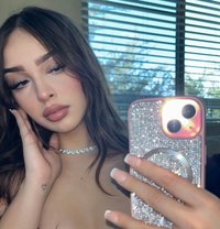 Davina - escort in Muscat