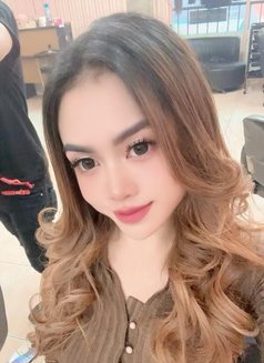 Davina - Dominadora transexual in Jakarta Photo 13 of 13