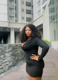 Davina - escort in Kuala Lumpur Photo 5 of 6