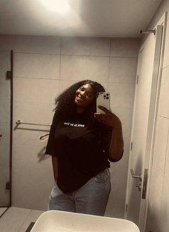 Davina - escort in Kuala Lumpur Photo 6 of 6