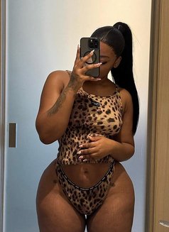 Davinaxx - puta in Dubai Photo 8 of 10