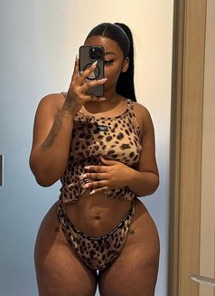 Davinaxx - puta in Dubai Photo 10 of 10