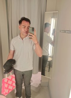 Davino - Acompañantes masculino in Bali Photo 2 of 4