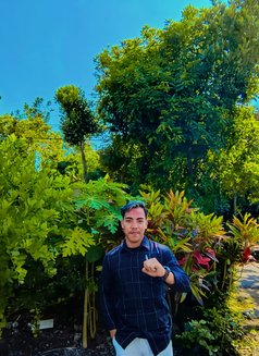 Davino - Acompañantes masculino in Bali Photo 4 of 4
