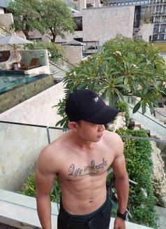 Dawin Galang - Male escort in Bali Photo 1 of 14