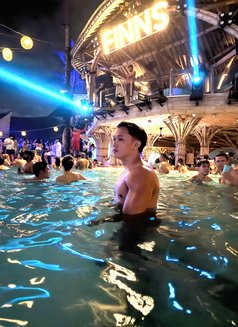 Dawin Galang - Male escort in Bali Photo 27 of 28