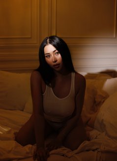 DAWN SLUTTY BABE - escort in Hong Kong Photo 7 of 16