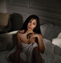 Dawn Young Partygirl - puta in Hong Kong