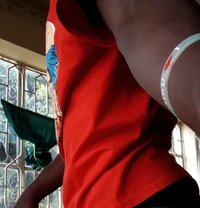 Dax - masseur in Mombasa