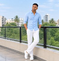 Day Night Home & Hotel - Acompañantes masculino in Gurgaon