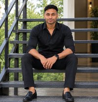 Day Night Home & Hotel - Acompañantes masculino in Gurgaon