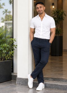 Day Night Home & Hotel - Acompañantes masculino in Gurgaon Photo 4 of 4