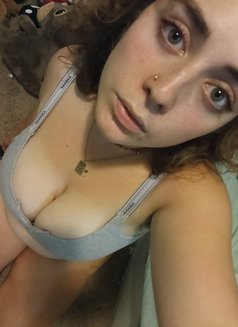 Dayah - escort in Alexandria Photo 1 of 3