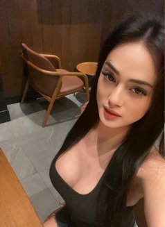Dayana Davies - puta in Manila Photo 7 of 8