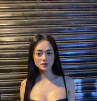 Dayana Davies - escort in Manila