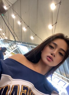 Dayana Davies - escort in Manila Photo 12 of 14