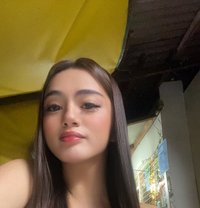 Dayana Davies - puta in Manila
