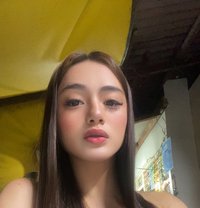 Dayana Davies - escort in Manila