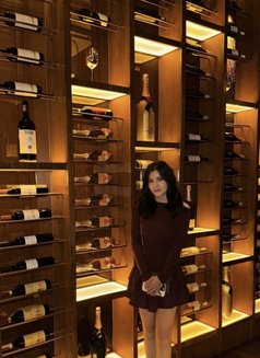 Dayana Here - puta in Bali Photo 3 of 4