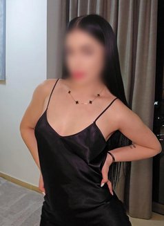 Dayana - escort in Dubai Photo 5 of 13