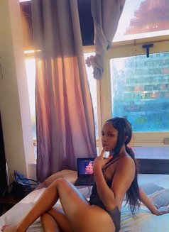 Dayleen - escort in Beirut Photo 23 of 23