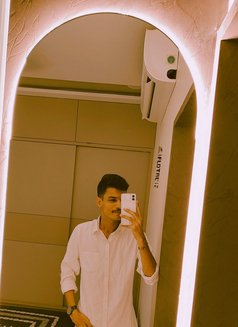 Boy for everyone - Acompañantes masculino in Ahmedabad Photo 4 of 5