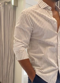 Dd Web - masseur in Colombo Photo 1 of 1