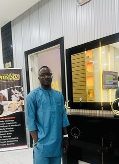 De Best - Male escort in Lagos, Nigeria Photo 3 of 3
