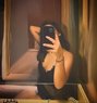 De Wei - escort in Makati City Photo 14 of 17