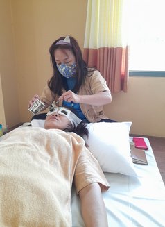 Dearly - masseuse in Chiang Mai Photo 9 of 13