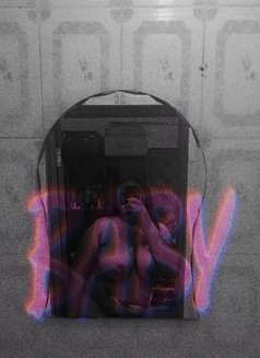 Deb - escort in Accra Photo 4 of 4