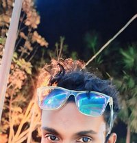 Deba - Male escort in Arambagh