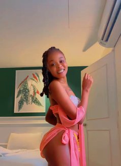 Debbiey2 - escort in Bangkok Photo 4 of 7