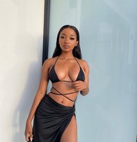 Debby - escort in Abidjan Photo 3 of 3