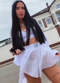Debby - escort in Kiev Photo 13 of 21