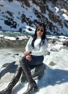 Deblina - Acompañantes transexual in New Delhi Photo 1 of 8