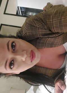 Deblina - Acompañantes transexual in New Delhi Photo 7 of 8