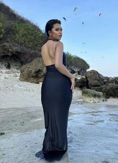 Debora - escort in Bali Photo 4 of 14